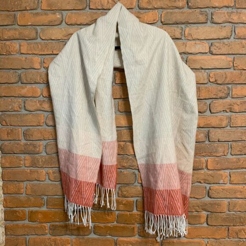 LOFT Blanket Scarf Fringe Trim‎ Chevron Pattern Soft Acrylic Cream Pink Cozy
